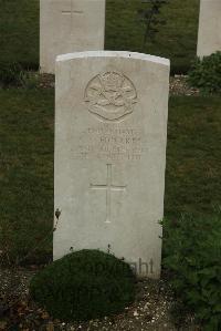 Philosophe British Cemetery Mazingarbe - Edwards, A S