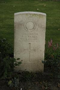 Philosophe British Cemetery Mazingarbe - Elmer, S G