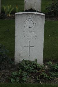 Philosophe British Cemetery Mazingarbe - Erskine, W