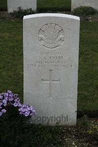 Philosophe British Cemetery Mazingarbe - Evans, Thomas Richard