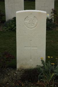 Philosophe British Cemetery Mazingarbe - Evens, John James