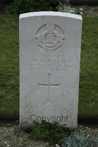 Philosophe British Cemetery Mazingarbe - Faulkner, W