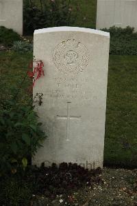 Philosophe British Cemetery Mazingarbe - Foley, Thomas