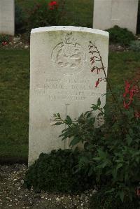 Philosophe British Cemetery Mazingarbe - Franks, G