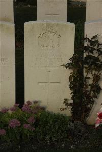 Philosophe British Cemetery Mazingarbe - Gabriel, J J