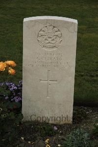 Philosophe British Cemetery Mazingarbe - Gerrard, A