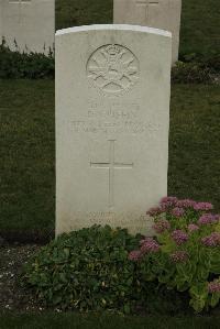 Philosophe British Cemetery Mazingarbe - Griffin, D