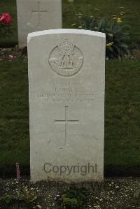 Philosophe British Cemetery Mazingarbe - Hall, C