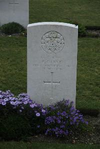 Philosophe British Cemetery Mazingarbe - Hanna, P