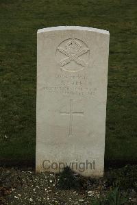 Philosophe British Cemetery Mazingarbe - Hare, J