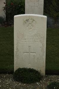 Philosophe British Cemetery Mazingarbe - Hargreaves, Norman