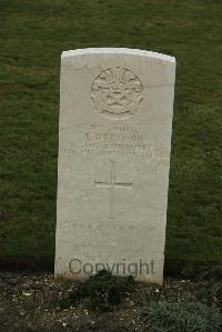 Philosophe British Cemetery Mazingarbe - Harrison, Ernest