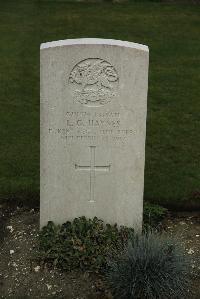 Philosophe British Cemetery Mazingarbe - Haynes, L G