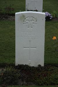 Philosophe British Cemetery Mazingarbe - Hill, W