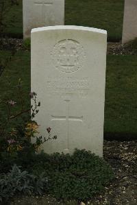 Philosophe British Cemetery Mazingarbe - Howard, E S