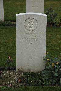 Philosophe British Cemetery Mazingarbe - Jones, A