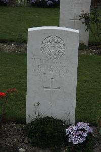 Philosophe British Cemetery Mazingarbe - Kearney, F J