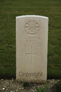 Philosophe British Cemetery Mazingarbe - Keele, H