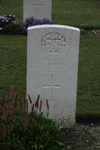 Philosophe British Cemetery Mazingarbe - Kelly, P