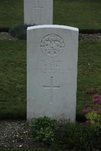 Philosophe British Cemetery Mazingarbe - Kyle, W