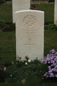 Philosophe British Cemetery Mazingarbe - Laughton, F