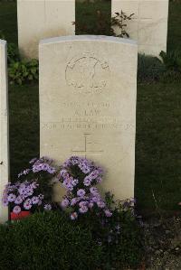 Philosophe British Cemetery Mazingarbe - Law, A