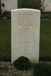Philosophe British Cemetery Mazingarbe - Lawn, Ernest Albert