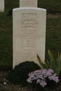 Philosophe British Cemetery Mazingarbe - Leddy, Joseph