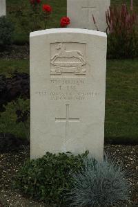Philosophe British Cemetery Mazingarbe - Lee, Tom