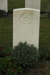 Philosophe British Cemetery Mazingarbe - Leighton, Robert
