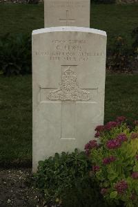 Philosophe British Cemetery Mazingarbe - Lewis, G