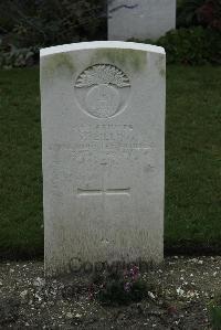 Philosophe British Cemetery Mazingarbe - Lillis, P