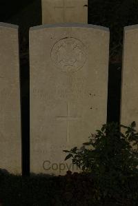 Philosophe British Cemetery Mazingarbe - Love, William Alfred