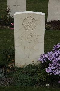 Philosophe British Cemetery Mazingarbe - Maddick, G W