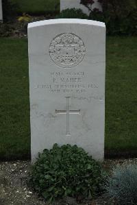 Philosophe British Cemetery Mazingarbe - Maher, P