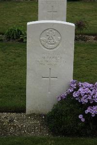 Philosophe British Cemetery Mazingarbe - McCawley, F