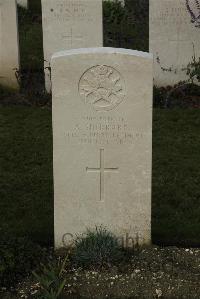 Philosophe British Cemetery Mazingarbe - Sherrard, A