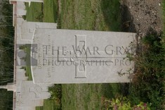 Philosophe British Cemetery Mazingarbe - NULTY, THOMAS