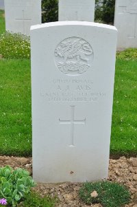 Honnechy British Cemetery - Avis, A J