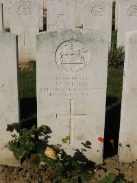 Houchin British Cemetery - Wilson, John Edward