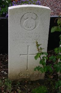 Lillers Communal Cemetery - Abbott, A A