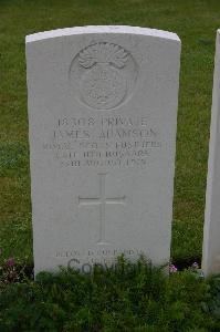 Lillers Communal Cemetery - Adamson, James