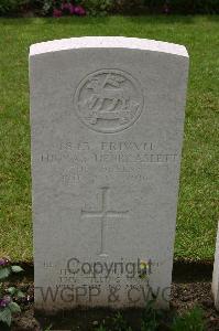 Lillers Communal Cemetery - Aslett, Thomas Henry