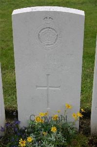 Lillers Communal Cemetery - Ball, Robert