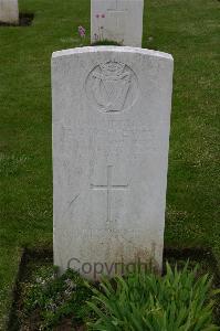 Lillers Communal Cemetery - Battersby, E J