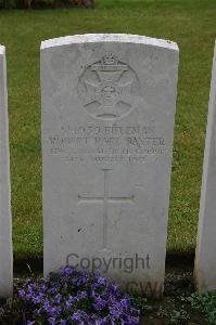 Lillers Communal Cemetery - Baxter, Robert Hare