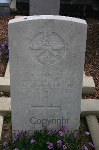 Lillers Communal Cemetery - Bliss, Charles