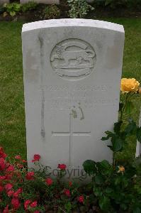 Lillers Communal Cemetery - Bown, J