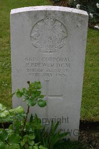 Lillers Communal Cemetery - Brewer, R