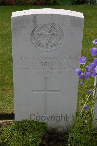 Lillers Communal Cemetery - Brown, A